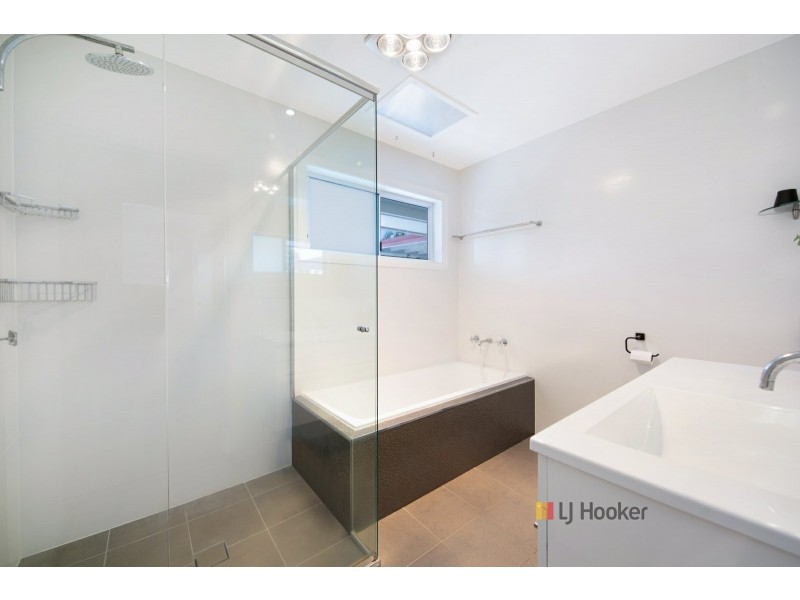 3 Wadalba Avenue, Lake Haven NSW 2263