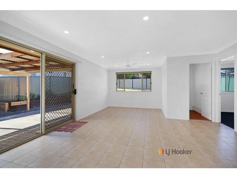 41 McKellar Boulevard, Blue Haven NSW 2262