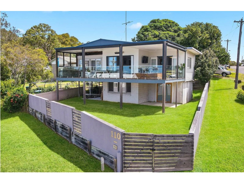110 Griffith Street, Mannering Park NSW 2259