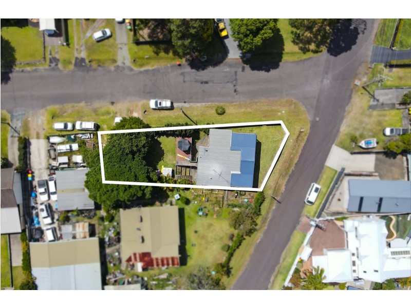110 Griffith Street, Mannering Park NSW 2259