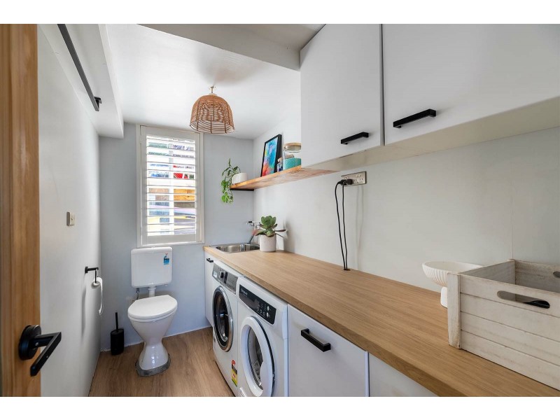 110 Griffith Street, Mannering Park NSW 2259