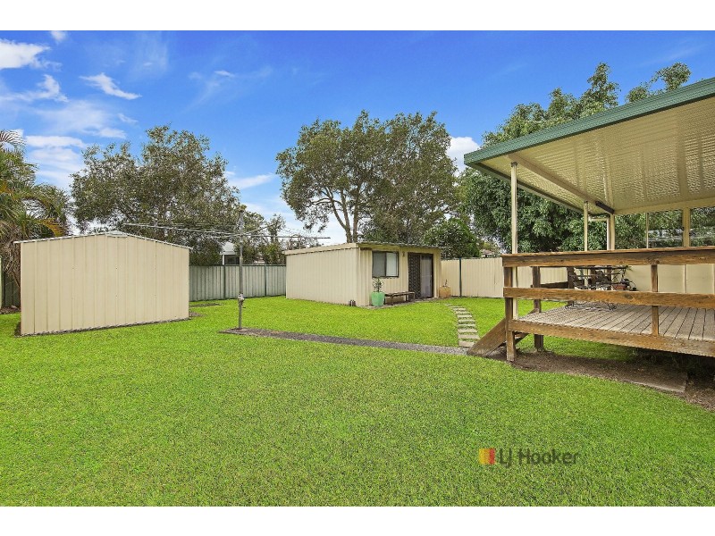 51 Delia Avenue, Budgewoi NSW 2262