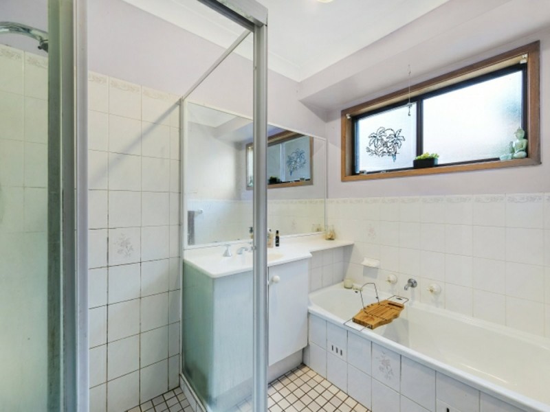 10 Parton Close, Buff Point NSW 2262