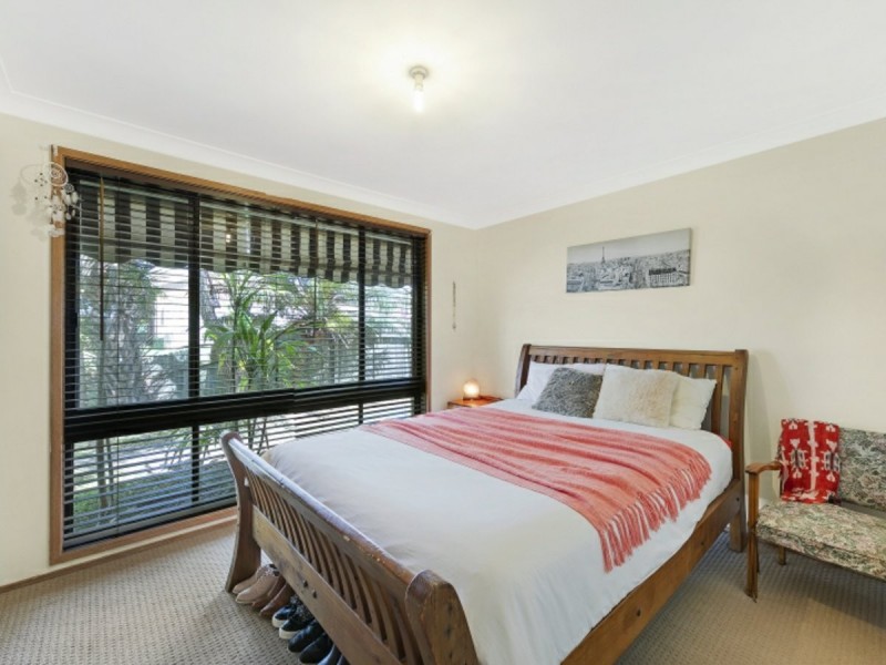 10 Parton Close, Buff Point NSW 2262