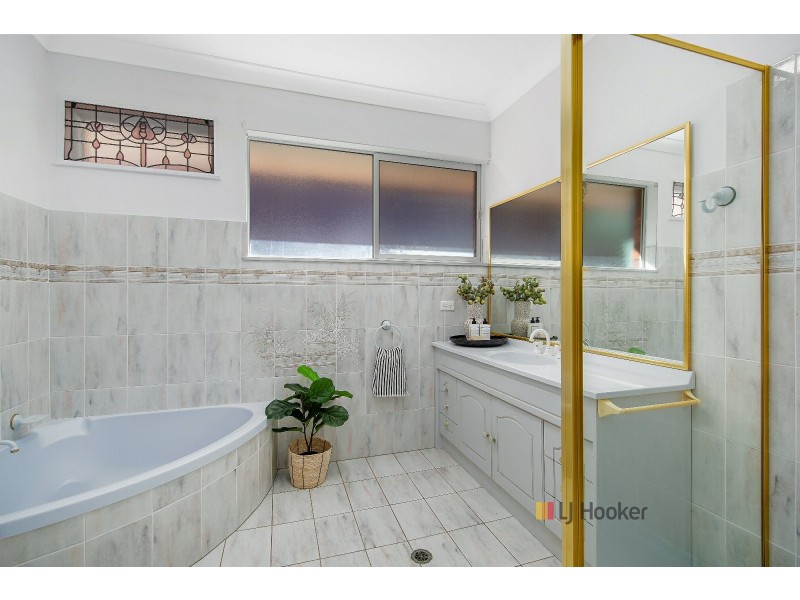 169 Sunrise Avenue, Halekulani NSW 2262