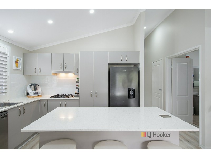 120a/2 Macleay Drive, Halekulani NSW 2262