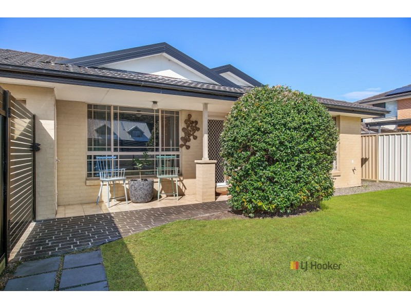 25 Elizabeth Bay Drive, Lake Munmorah NSW 2259