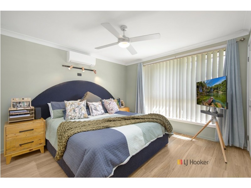 25 Elizabeth Bay Drive, Lake Munmorah NSW 2259