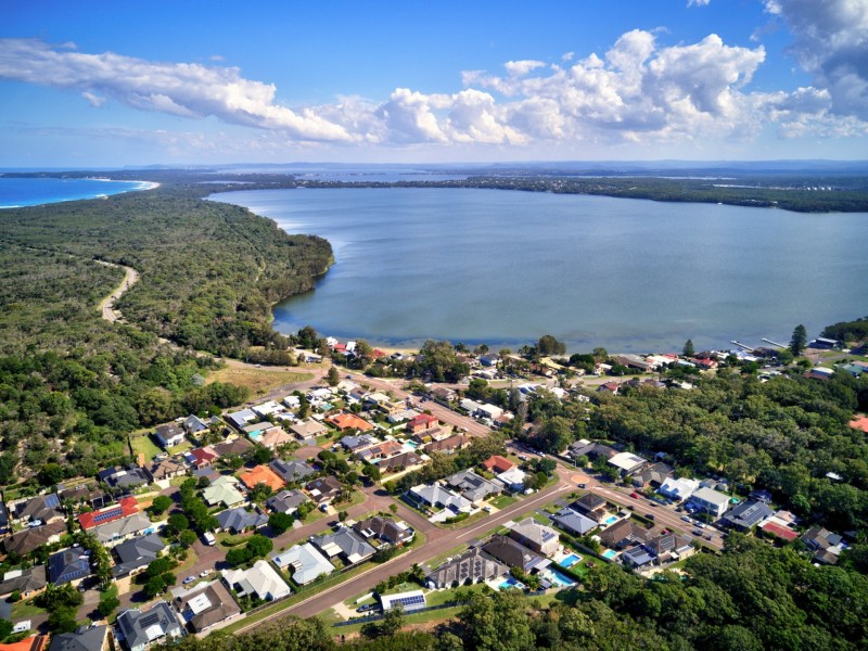 25 Elizabeth Bay Drive, Lake Munmorah NSW 2259