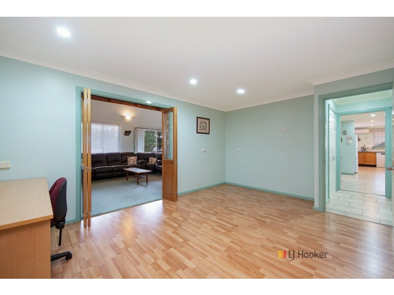 2 Derwent Drive, Lake Haven NSW 2263