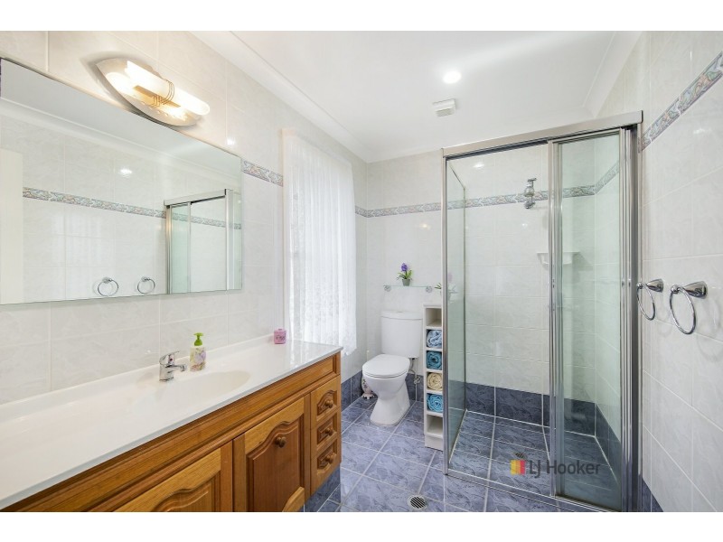 2 Derwent Drive, Lake Haven NSW 2263