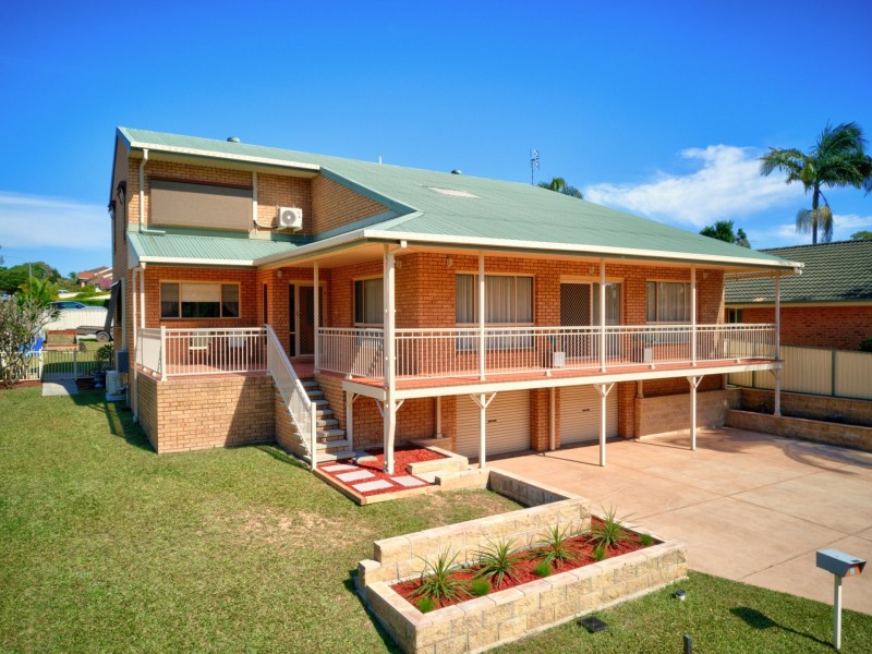 2 Derwent Drive, Lake Haven NSW 2263