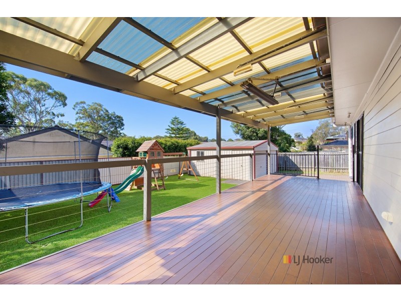 9 Lake Street, Wyee Point NSW 2259