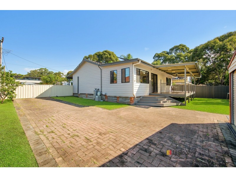 9 Lake Street, Wyee Point NSW 2259