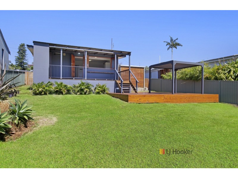 31 Woodlawn Drive, Budgewoi NSW 2262