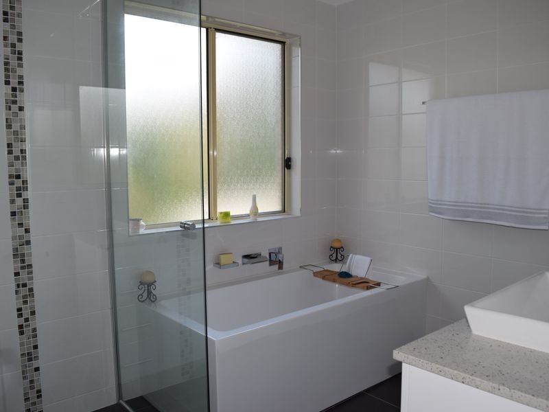 38B Gordon Avenue, Summerland Point NSW 2259