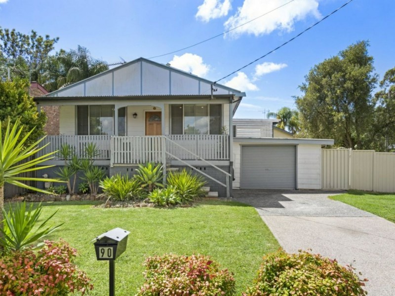 90 Birdwood Drive, Blue Haven NSW 2262