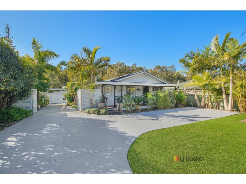 93 Elizabeth Bay Drive, Lake Munmorah NSW 2259