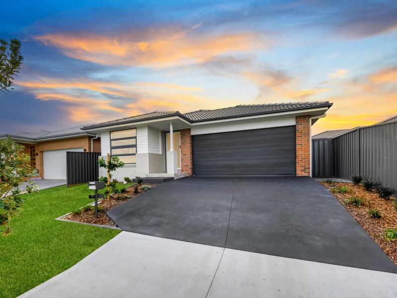 32 Caspian Circuit, Woongarrah NSW 2259
