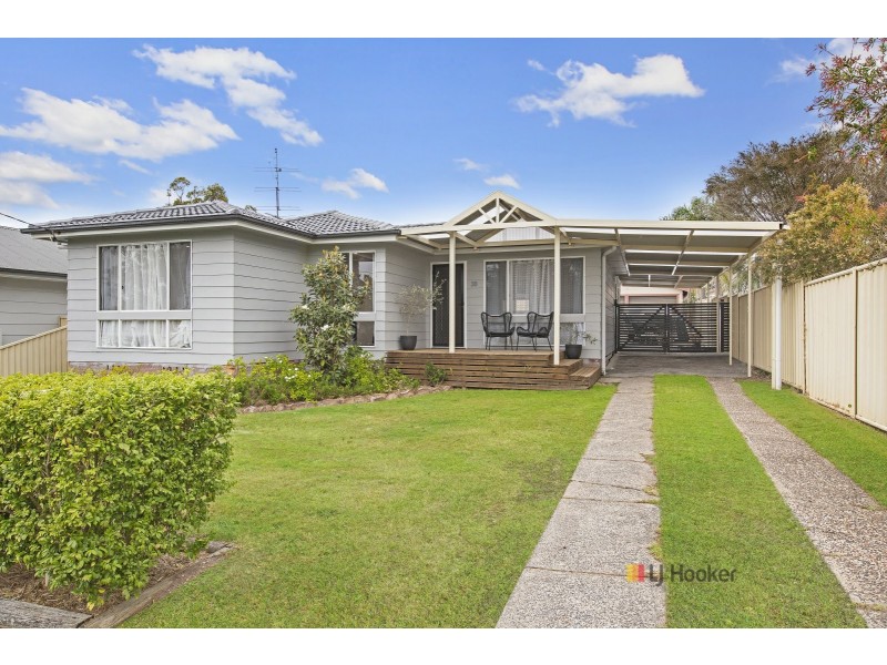 30 Carinya Street, Charmhaven NSW 2263