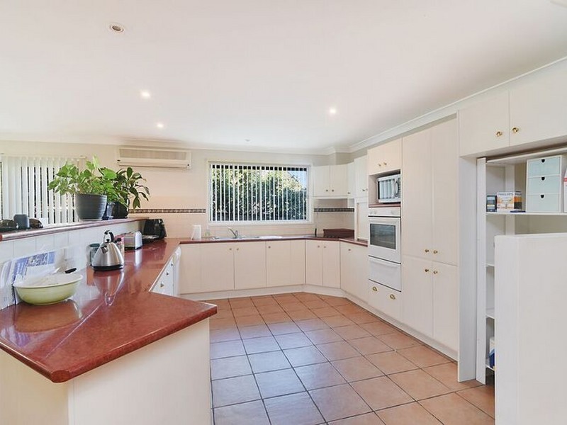 1 Lukela Avenue Halekulani, Budgewoi NSW 2262