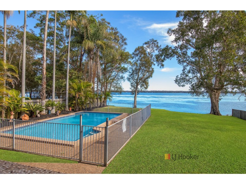 2a Seventh Avenue, Toukley NSW 2263