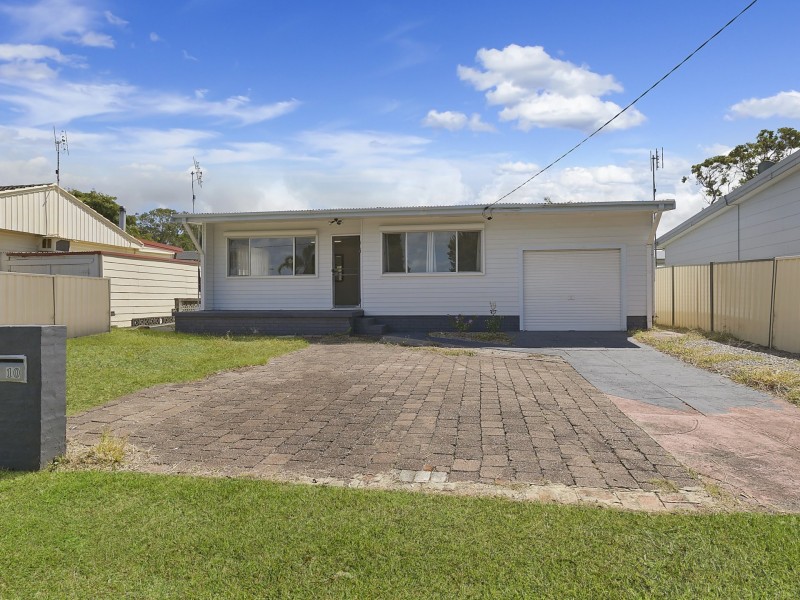 10 Delia Avenue, Budgewoi NSW 2262