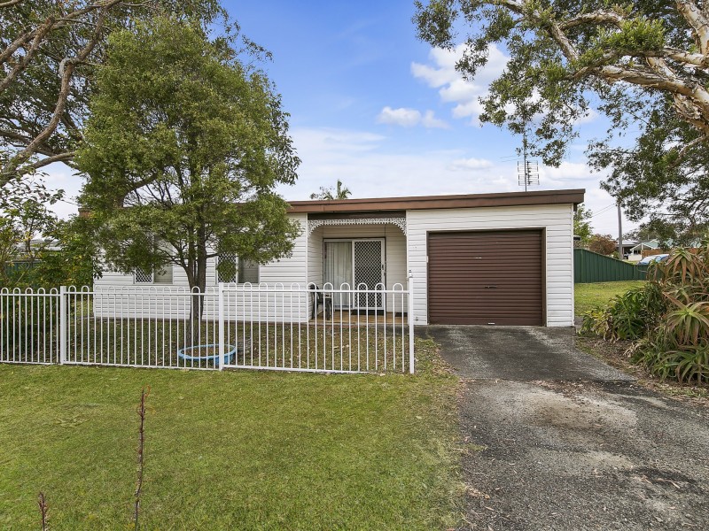 27 Delia Avenue, Budgewoi NSW 2262