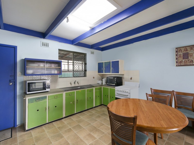 27 Delia Avenue, Budgewoi NSW 2262