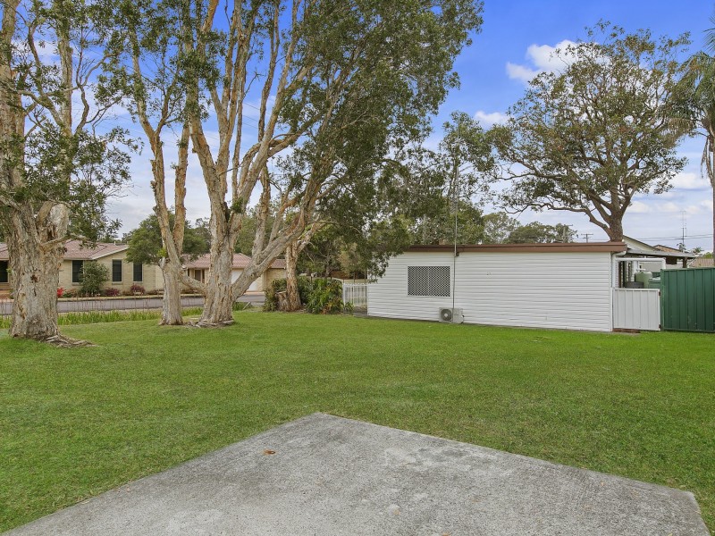 27 Delia Avenue, Budgewoi NSW 2262