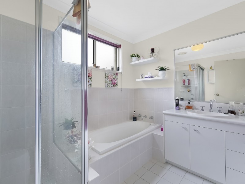 4/8 The Ridge, Wadalba NSW 2259