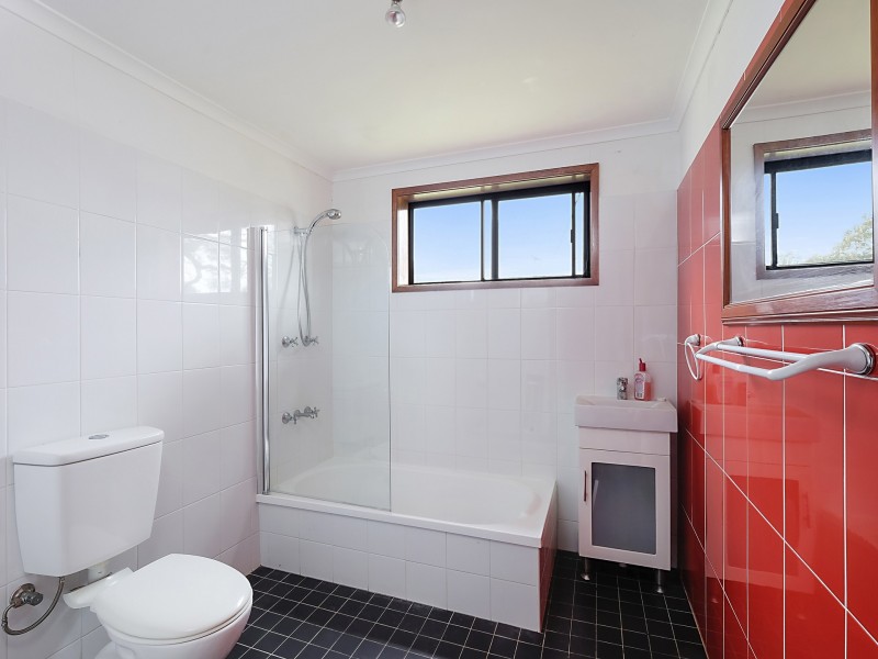 43 Queens Road, Lake Munmorah NSW 2259