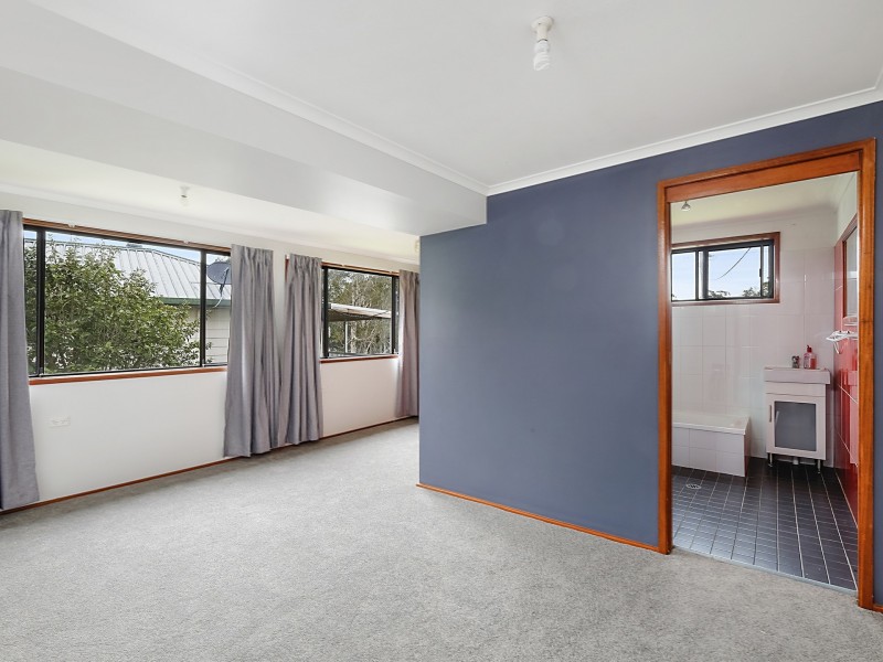 43 Queens Road, Lake Munmorah NSW 2259