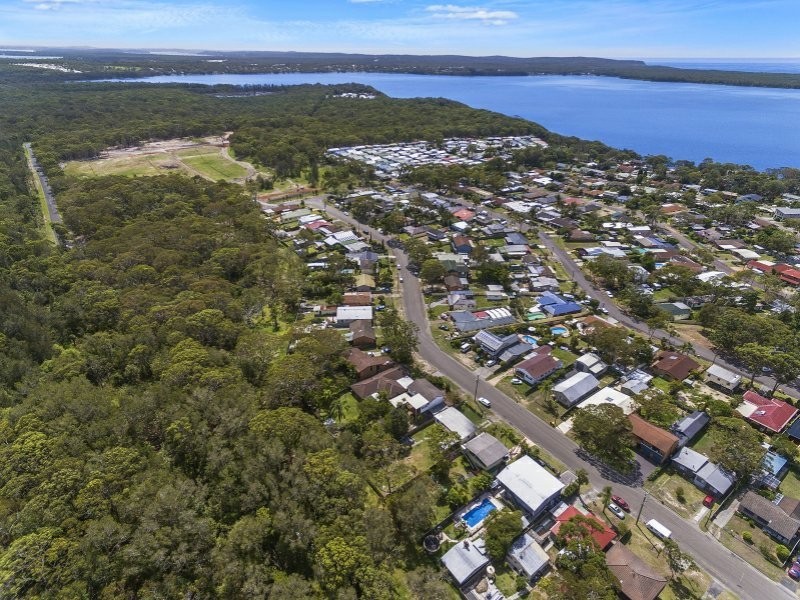 12 Kalele Avenue, Budgewoi NSW 2262