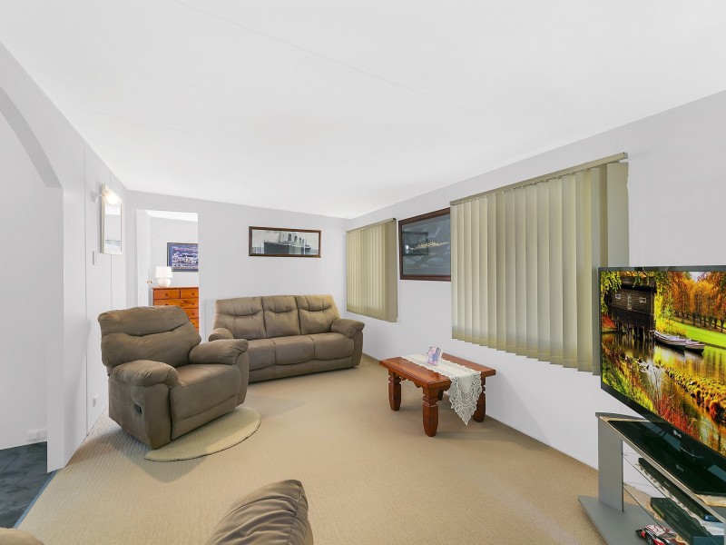 55/2 Mulloway Road, Chain Valley Bay NSW 2259