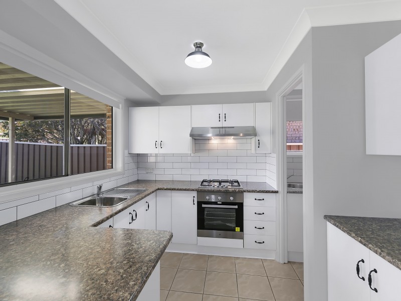 8 Karwin Close, Buff Point NSW 2262