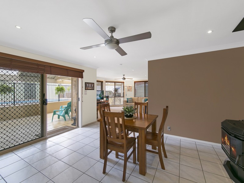 33 Derwent Drive, Lake Haven NSW 2263
