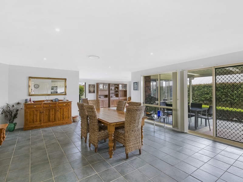 16 Bell Brae Avenue, Gwandalan NSW 2259