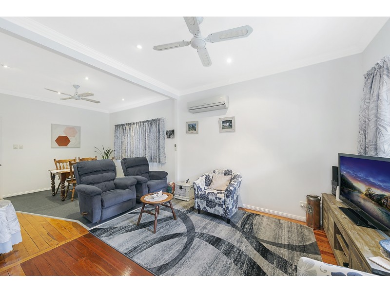 208 Buff Point Avenue, Buff Point NSW 2262