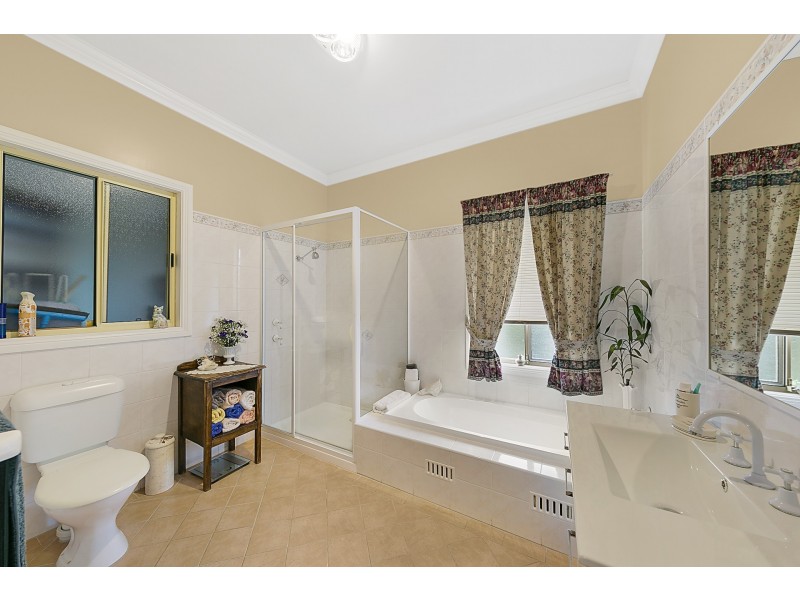 208 Buff Point Avenue, Buff Point NSW 2262