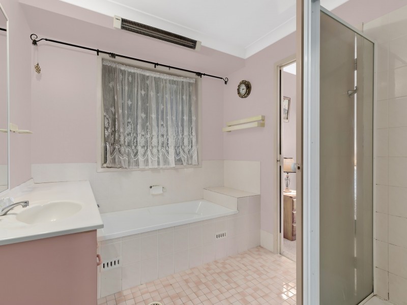 3 Fishburn Crescent, Watanobbi NSW 2259