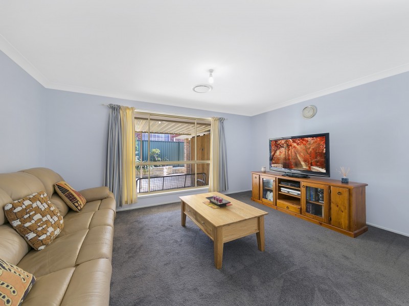 30 Carmel Avenue, Budgewoi NSW 2262