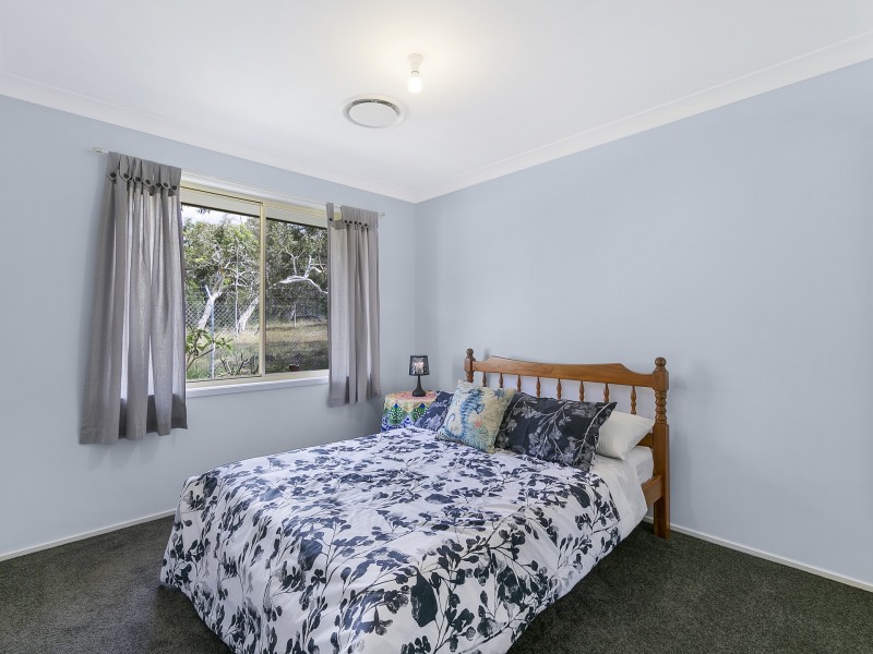 30 Carmel Avenue, Budgewoi NSW 2262