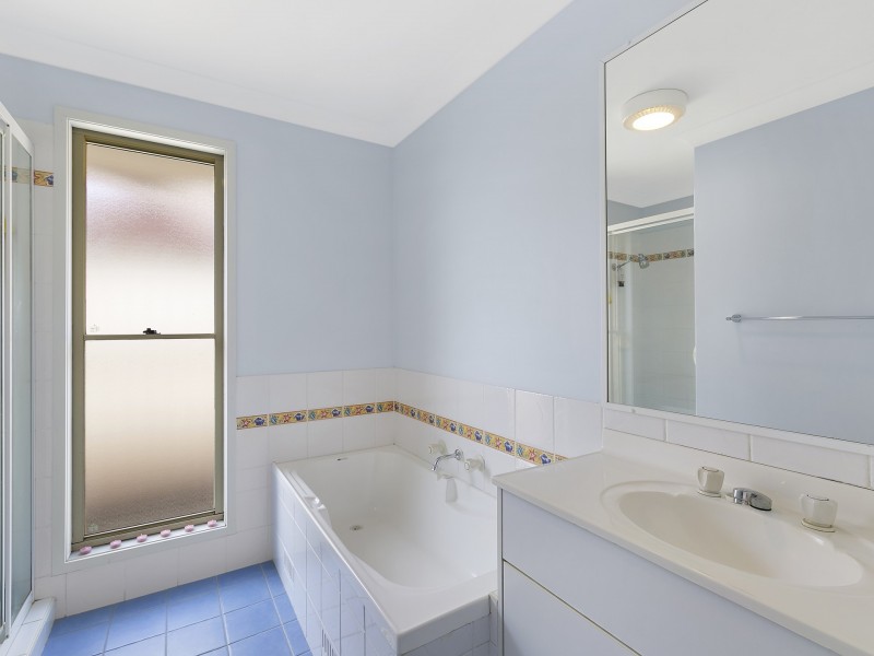 30 Carmel Avenue, Budgewoi NSW 2262