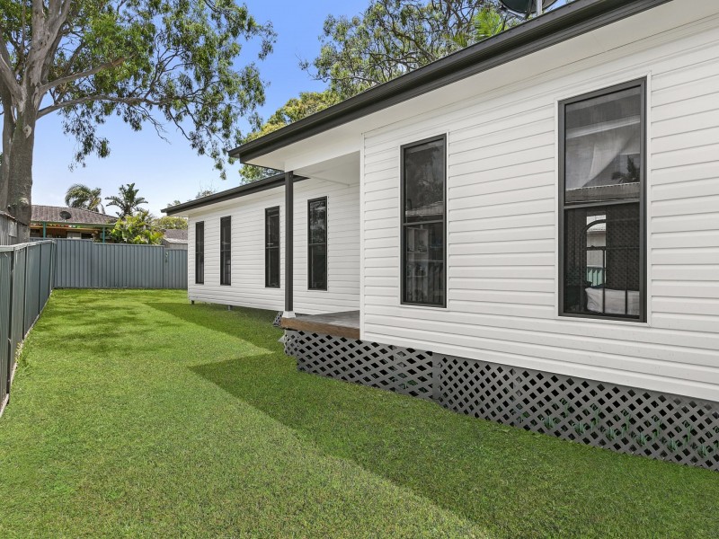 37 Woodland Parkway, Buff Point NSW 2262