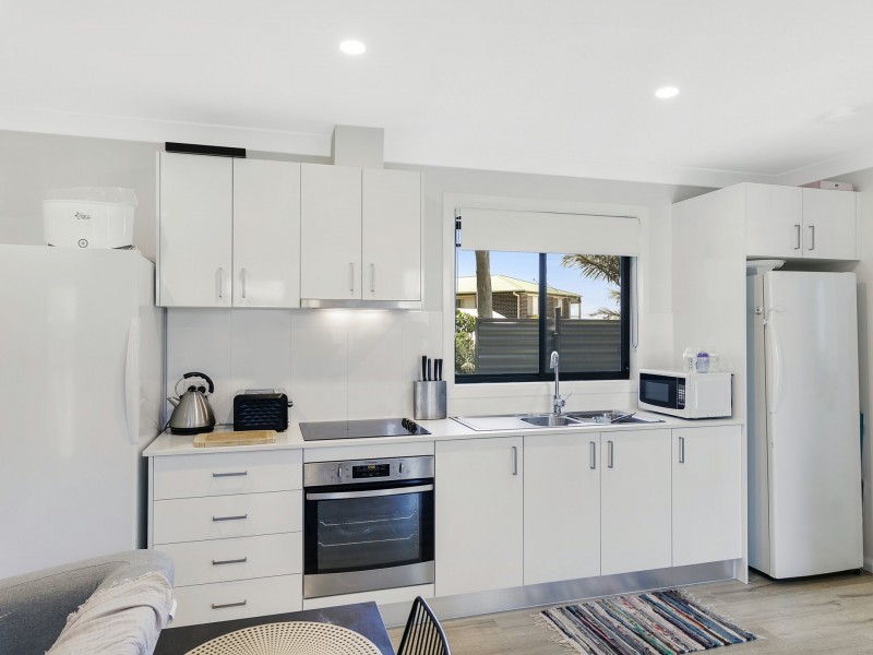 37 Woodland Parkway, Buff Point NSW 2262