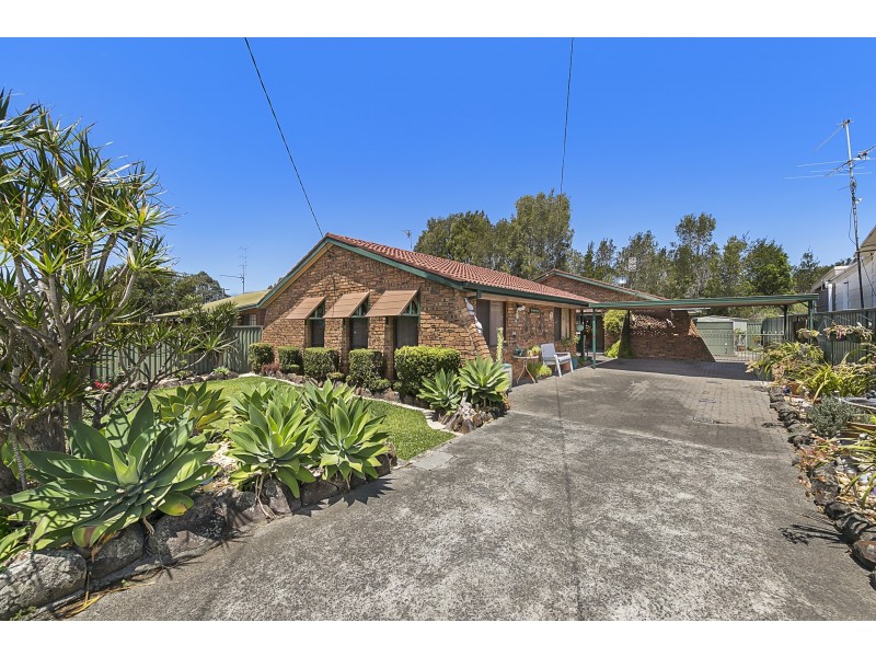 6 Barton Road, Doyalson NSW 2262