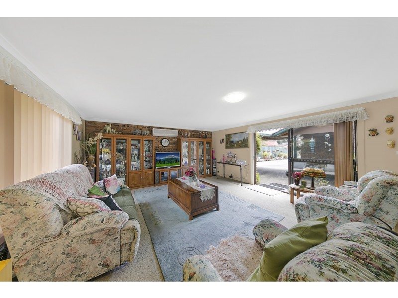 6 Barton Road, Doyalson NSW 2262