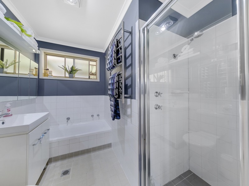 26 Fishburn Crescent, Watanobbi NSW 2259