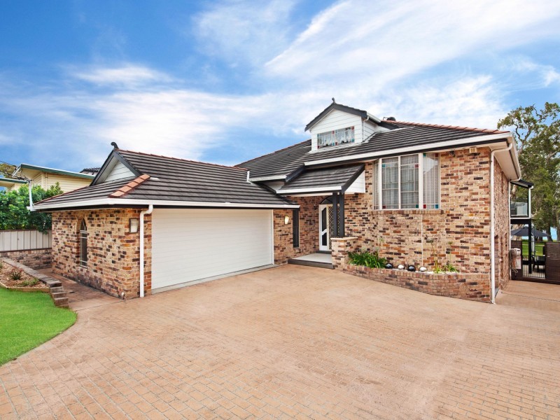 32 Leonard Avenue, Toukley NSW 2263